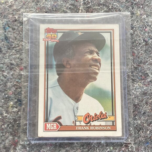 Topps Frank Robinson Baseball Card #639 - Picture 1 of 4